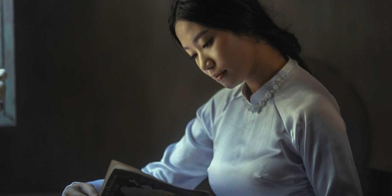 AIGC革命：如何规模化生产个性化内容，驱动电商与社媒营销ROI倍增