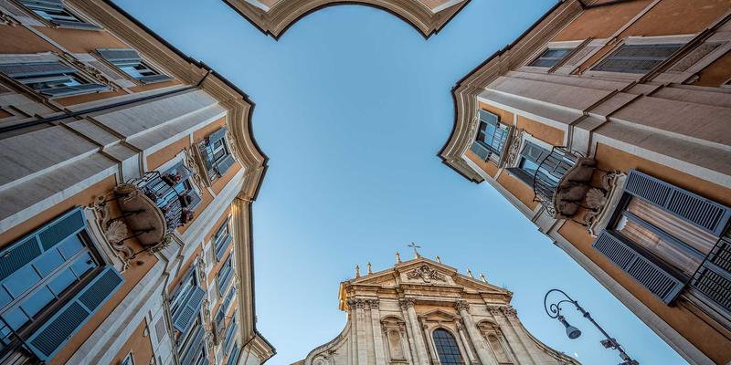 数字化转型时代:如何通过个性化与自动化重塑电子邮件营销,并协同SEO与社交媒体实现增长